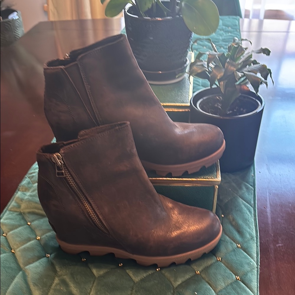 Women's Brown Sorel Ankle Boots